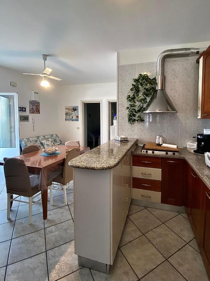 Brezza Di Mare Apartamento Torre Canne Exterior foto
